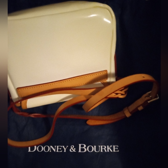 Purse - Picture 3 of 4